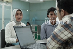 Peserta mengikuti wawancara dalam acara (CDC) Career Development Center UNAS Gelar Campus Hiring Bersama PT.  Itrias Mandiri Sejati, Selasa, 14 Januari 2025, di Ruang Seminar Selasar Lt.3