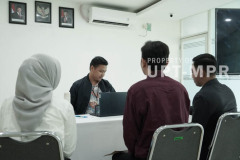 Proses wawancara dalam acara (CDC) Career Development Center UNAS Gelar Campus Hiring Bersama PT.  Itrias Mandiri Sejati, Selasa, 14 Januari 2025, di Ruang Seminar Selasar Lt.3