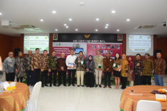 Foto bersama dalam acara International Conference on Social Politics, Kamis, 17 Oktober 2019, di Ruang Aula Blok 1 Lt. 4 UNAS