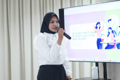 Master Of Ceremony saat membuka acara kuliah umum, pada Sabtu, 11 Januari 2025