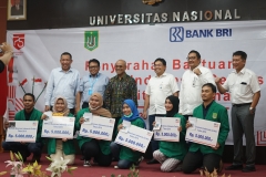 Foto bersama Pimpinan UNAS, BRI beserta mahasiswa UNAS