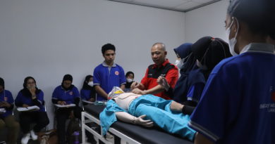 Pelatihan BTCLS Profesi Ners Bersama EMT 911